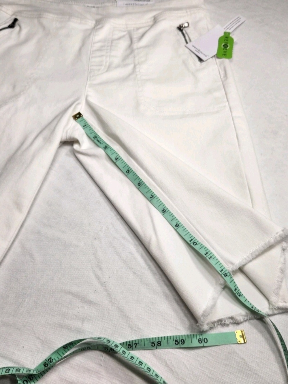 Westbound Park Avenue Women's Shorts Size 10P Pull On White Mid-Rise Raw Hem 57 - Picture 7 of 9